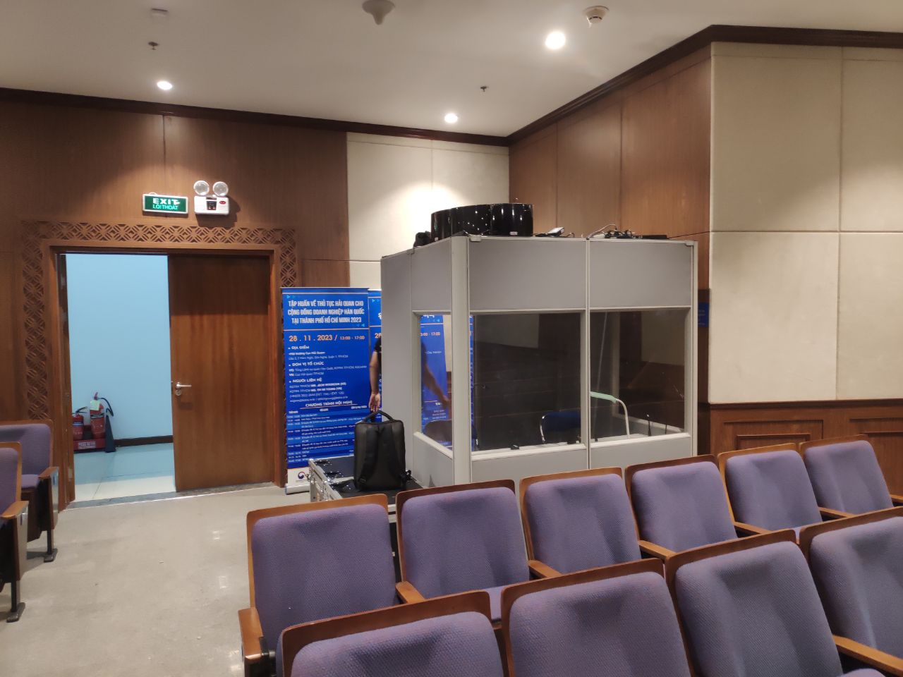 Cho Thuê Thiết Bị Dịch Cabin Uy Tín, Giá Tốt Tại TPHCM Cho Thuê Thiết Bị Dịch Cabin Uy Tín, Giá Tốt Tại TPHCM