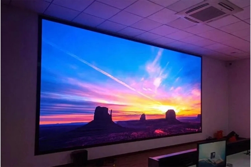 Những Yếu Tố Ảnh Hưởng Đến Giá Thuê Màn Hình LED Là Gì?